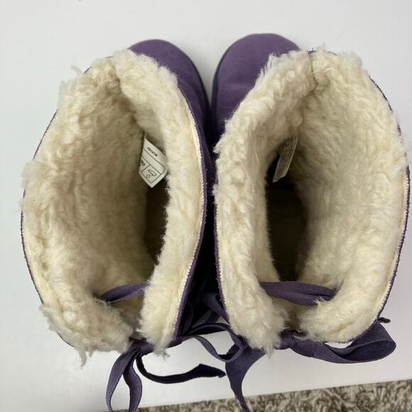Koolaburra by UGG Sz 5 Andrah Suede Short Boots Elderberry Purple Lavender Bow - Picture 13 of 16